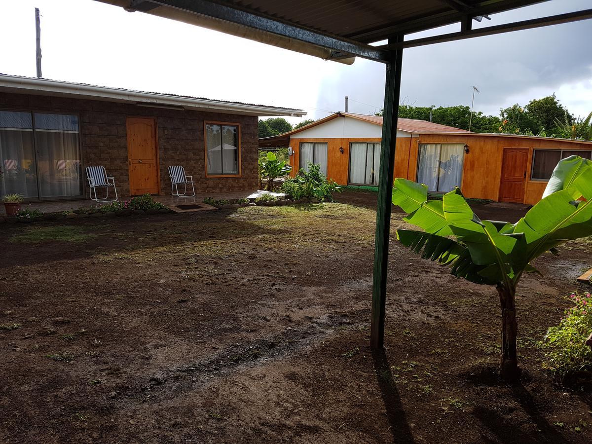 Cabana Tongariki Hanga Roa Exterior photo