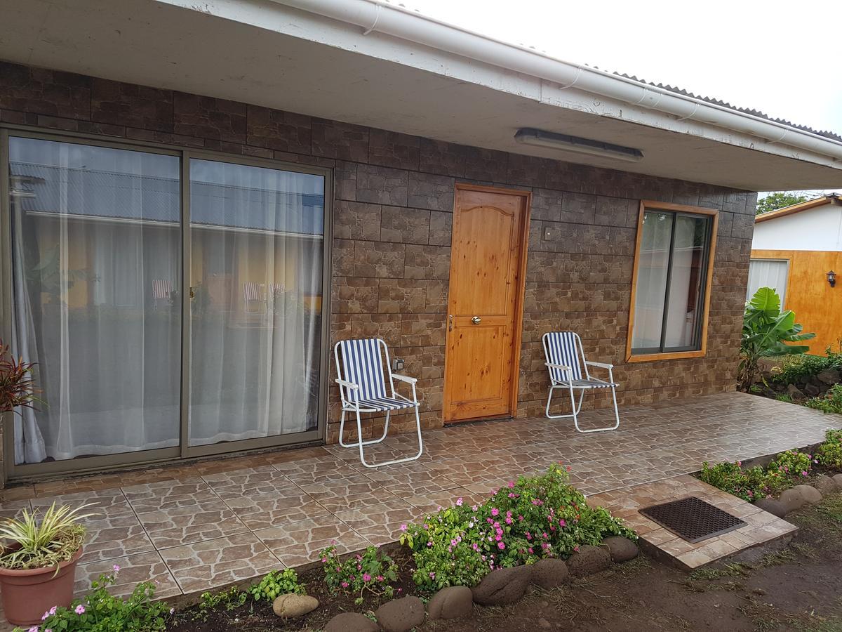 Cabana Tongariki Hanga Roa Exterior photo